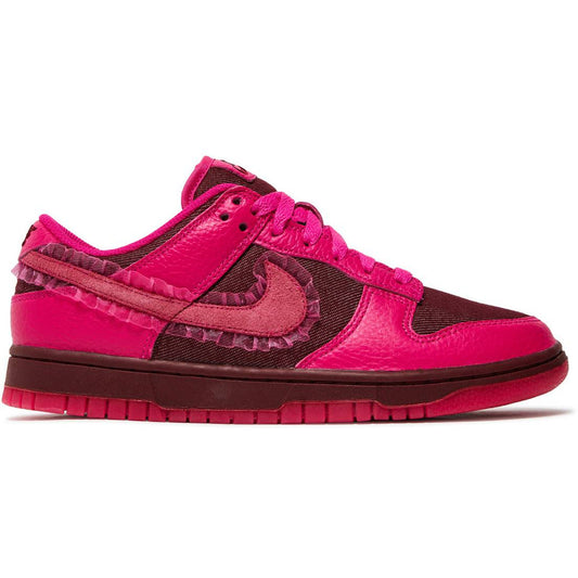 Dunk Low "Valentine's Day" (Wmns) (2022)